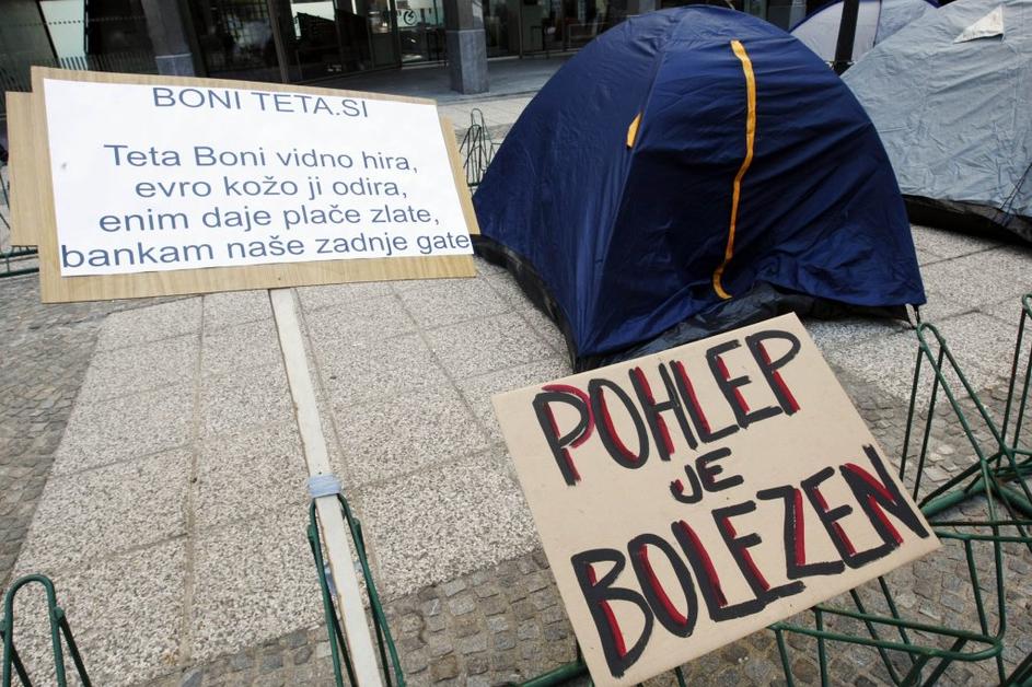 Protesti pred Ljubljansko borzo.