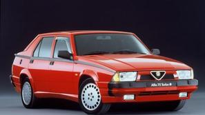 Alfa romeo 75 - 1985. (Foto: Alfa Romeo)