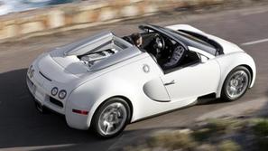Veyron je za SCC aero TT ultimate drugi najhitrejši serijski avtomobil na svetu.