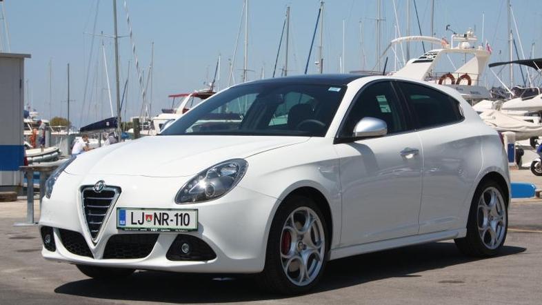 Giulietta je oblikovana zelo čustveno in tako jo dojemajo tudi potniki, predvsem