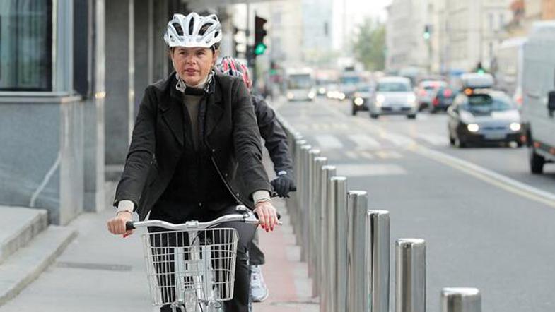 Bratuškova na vlaku