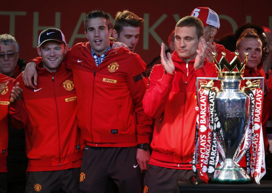 van persie rooney vidić manchester united proslava naslova navijači