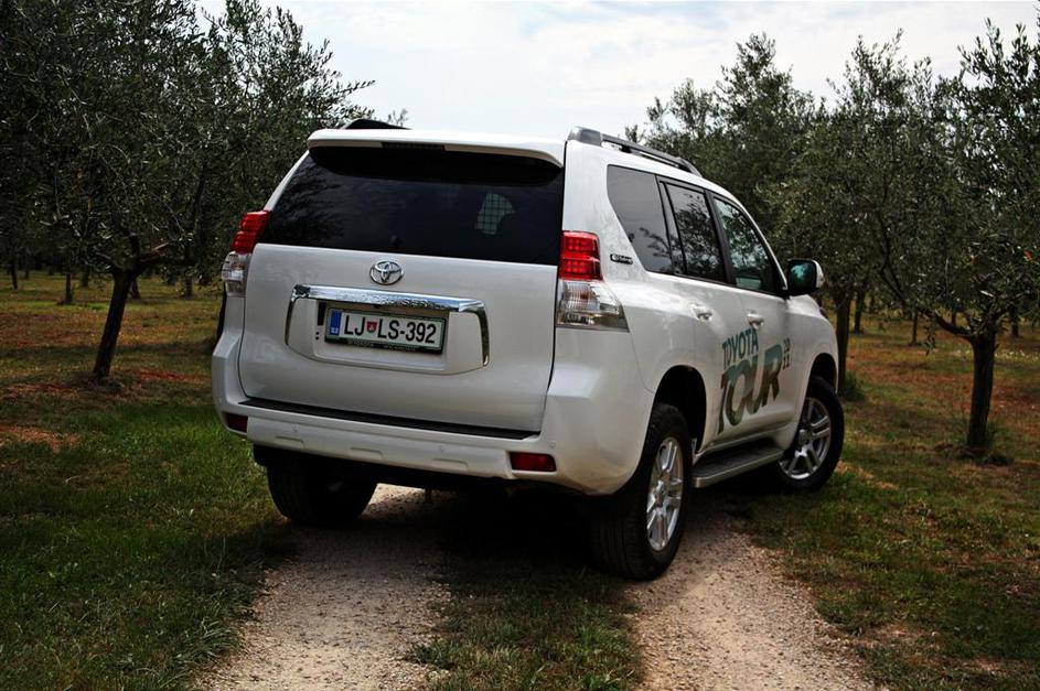 Toyota land cruiser professional premium executive navi 3.0 D-4D 5D aut. 