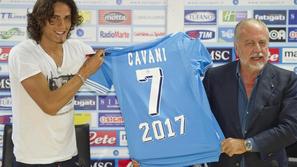 De Laurentiis Cavani dres pogodba podaljšanje predsednik Napoli