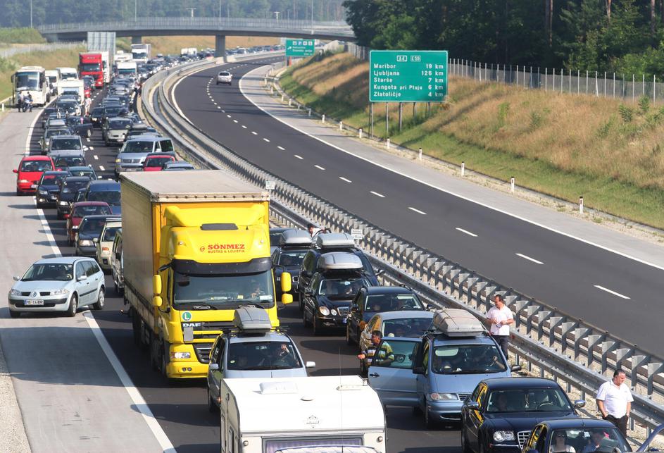 Kolone na avtocesti Ptuj