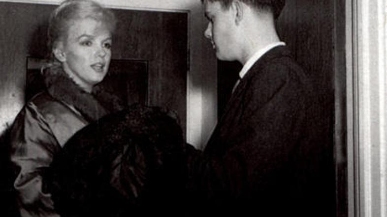 Fotografija Marilyn Monroe je ena izmed mnogih fotografij hollywoodskih zvezdnik