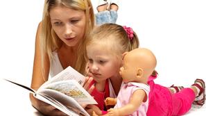 mati, hčerka, pravljica, knjiga, branje