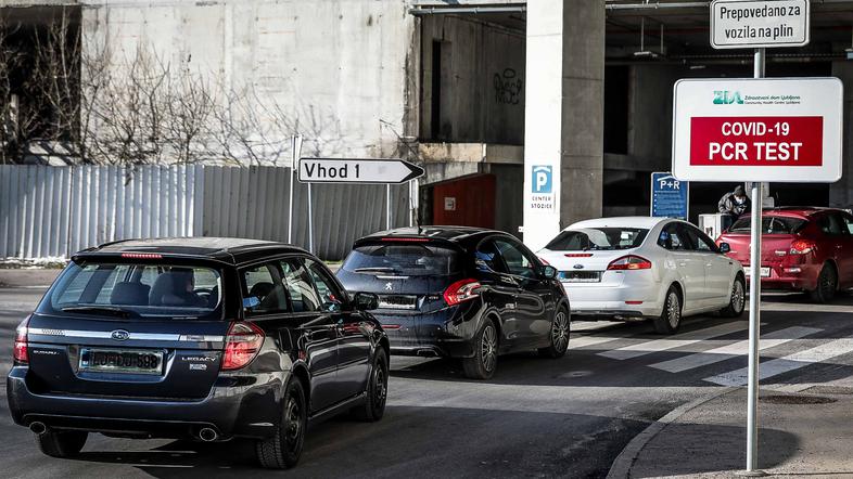 PCR testiranje v Stožicah