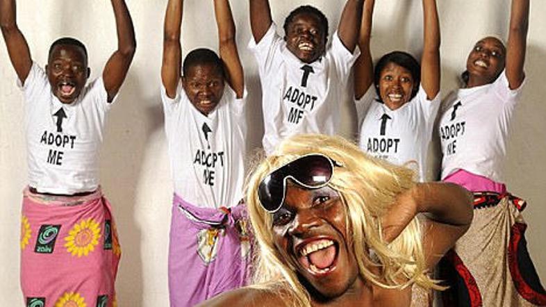 Zasedba, ki bo uprizorila predstavo.