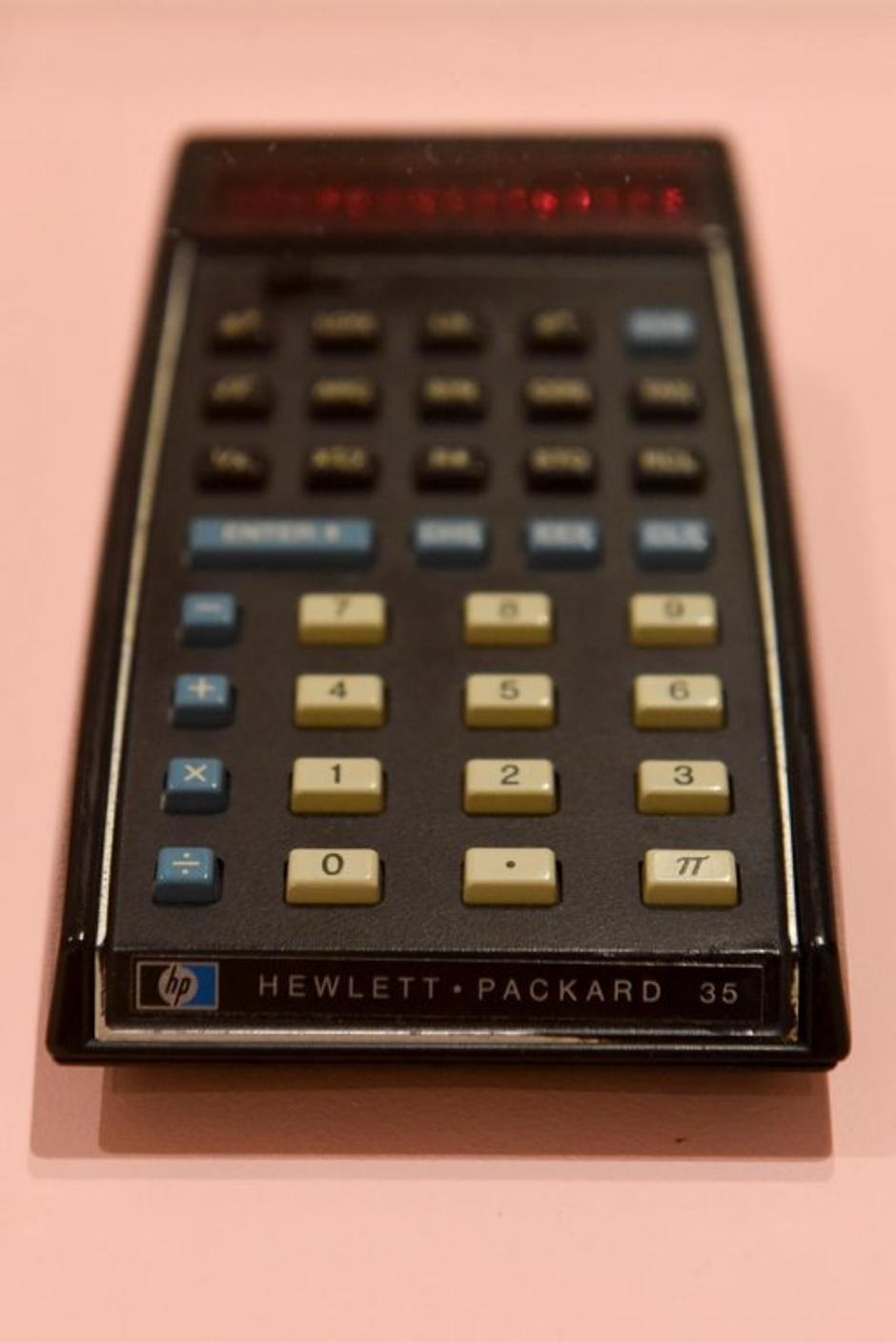 HP 35 prvi kalkulator | Avtor: Profimedia