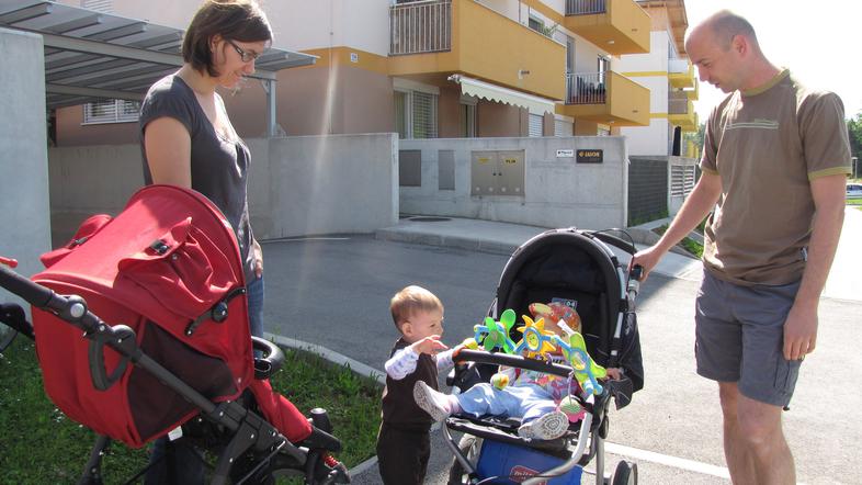 V prepolnih novomeških vrtcih je tudi za otroke iz Podbreznika premalo prostora.