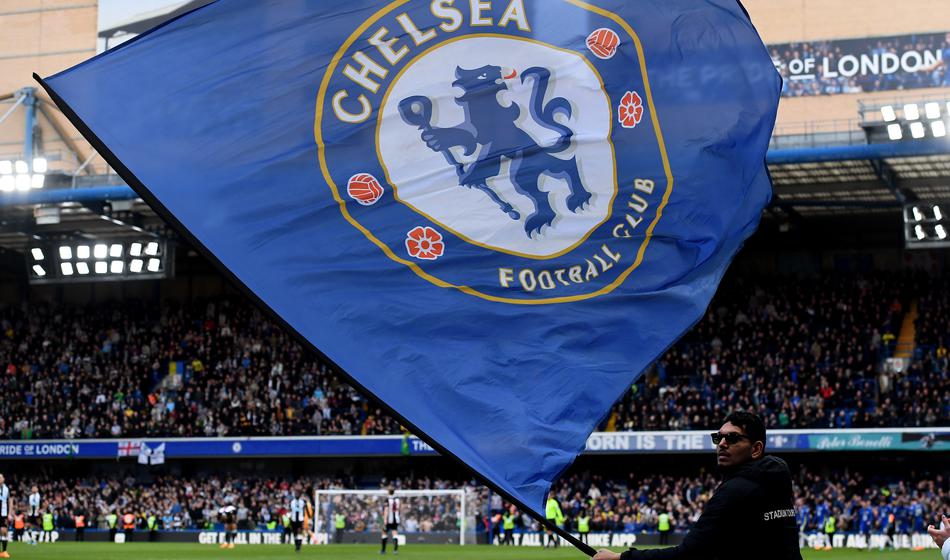 Nogometni velikan hudo kaznovan, bo sploh smel trgovati z igralci?