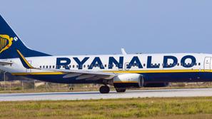 letalo Ryanaldo Ryanair