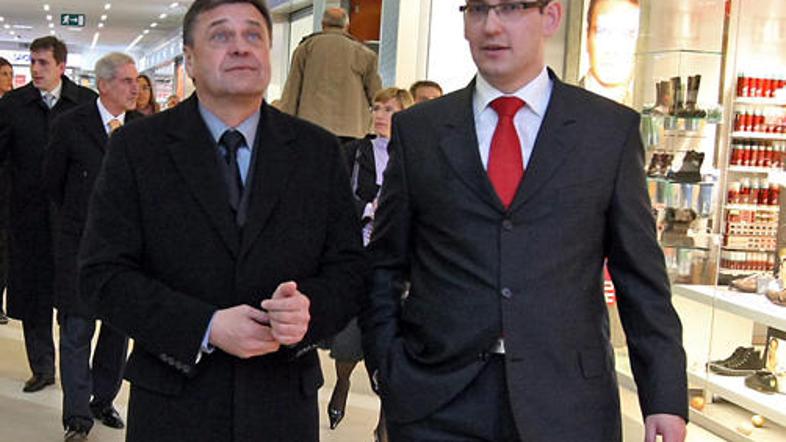 Po Zoranu Jankoviću se bo s čela RZS poslovil tudi Žiga Debeljak.