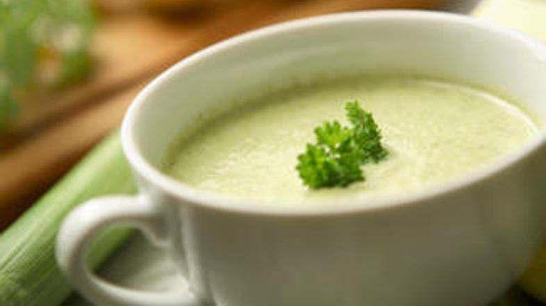 Juho na koncu posolite in popoprajte.