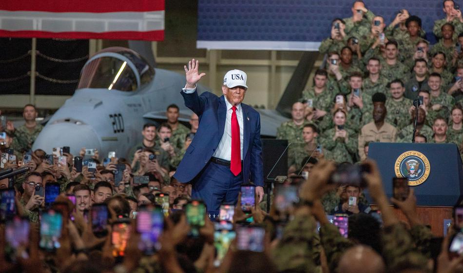 Trump grozi z vojsko: Amerika na robu spopada