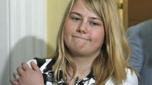 Kampuscheva pravi, da je sedaj dovolj močna, da razkrije vse podrobnosti iz časa