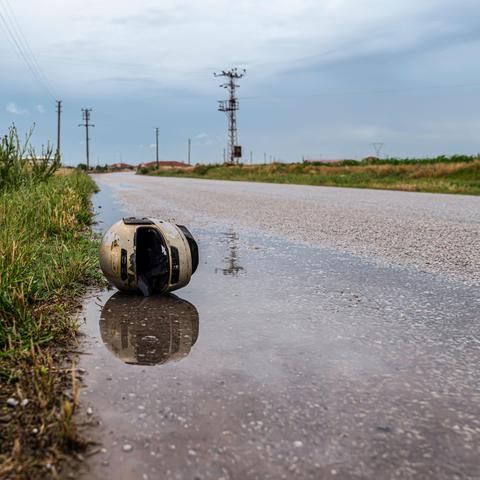 motorist čelada nesreča