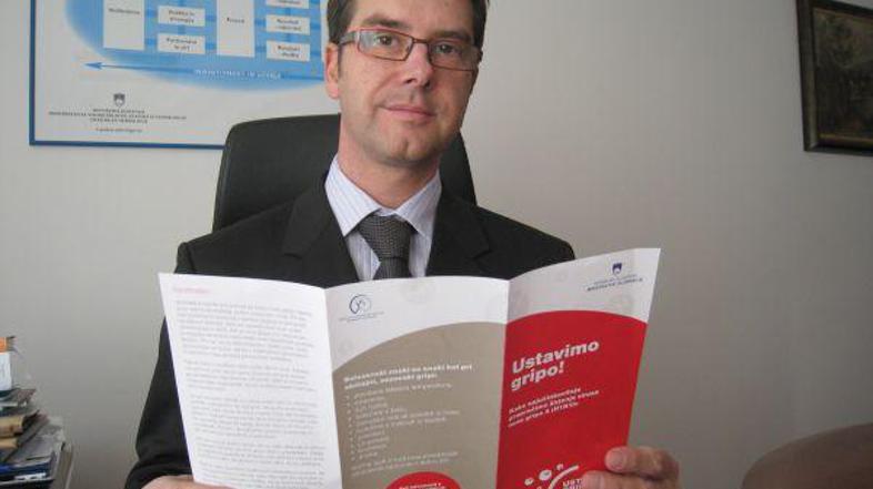 "Če bi zbolelo 20 odstotkov vseh zaposlenih, bi se pojavile težave v delovnem pr