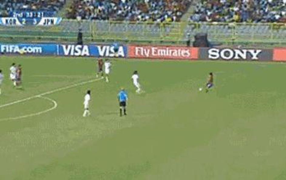 Mlada Korejka je zabila gol, ki se ga ne bi sramovali niti največji moški mojstr