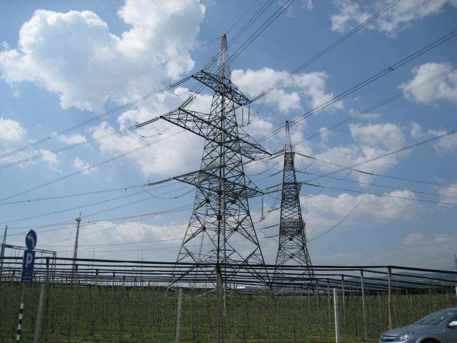 Dolenjska 22.04.10, daljnovod, bericevo, foto: nada cernic cvetanovski | Avtor: Žurnal24 main