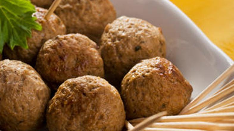 Kombinacija mesa in rib vas bo prepričala!