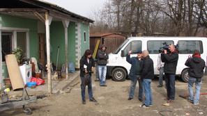 Veliko več kot okoliških prebivalcev se je dneva odprtih vrat v Žabjaku udeležil