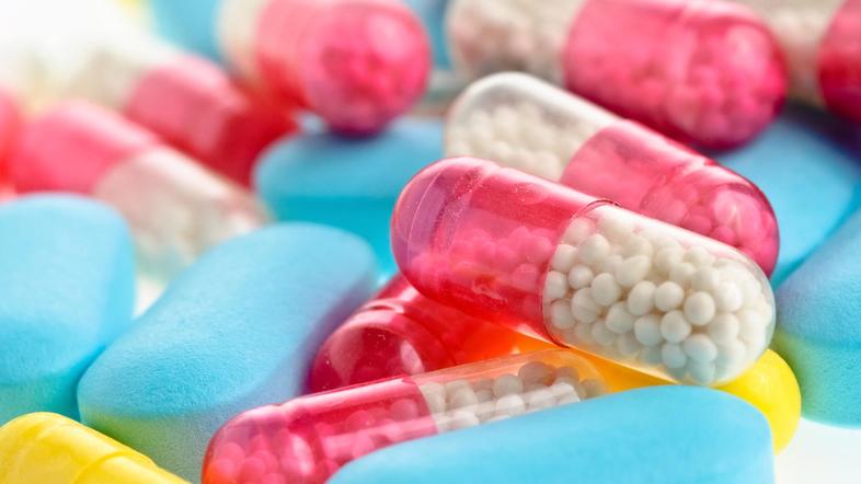 Stranski učinki so lahko posledica uporabe več zdravil hkrati, zato jih ne kombi