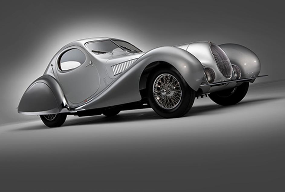 Talbot-Lago T150-C SS teardrop coupe Letnik 1938) - prodan za 2,136 milijona evr