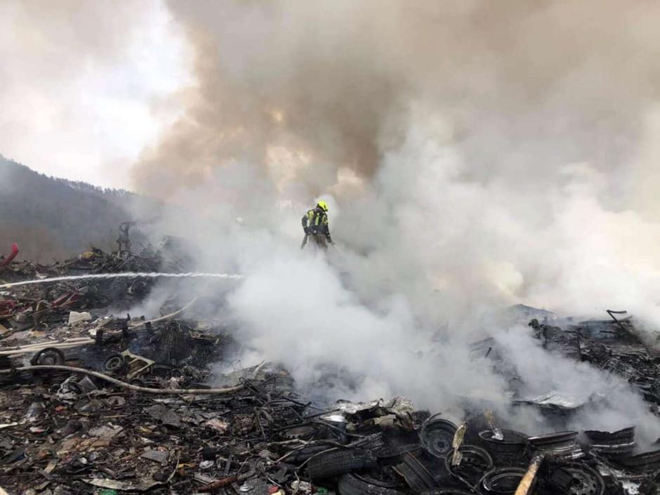 Požar na avtoodpadu | Avtor: Gasilska brigada Ljubljana