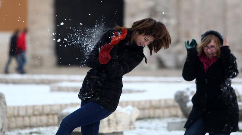 Sneg in mraz po Evropi.