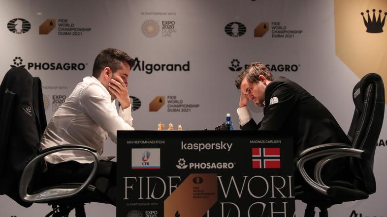 Jan Nepomnjaščij Magnus Carlsen