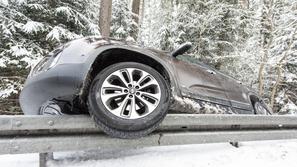 Prometna nesreča v snegu