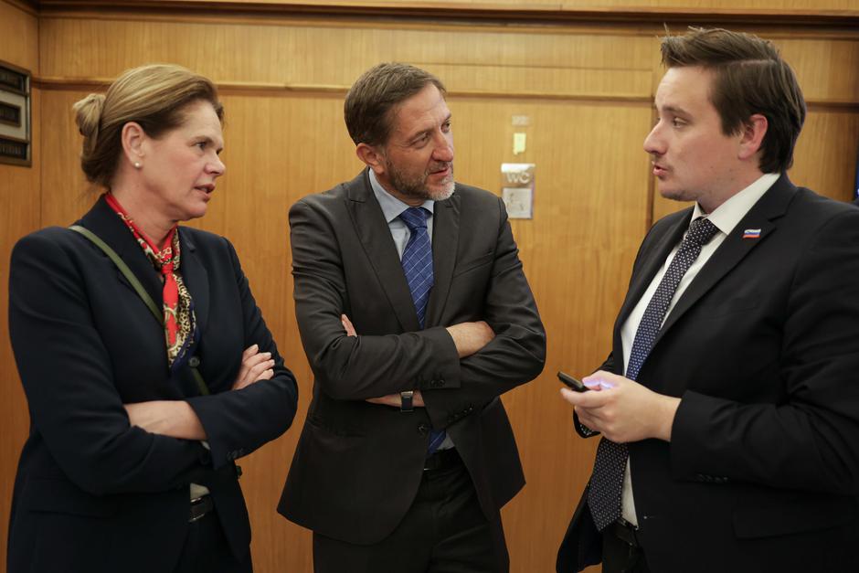 alenka bratušek, klemen boštjančič, lenart žavbi | Avtor: Saša Despot