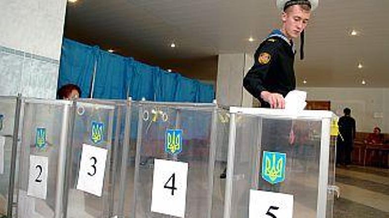Nepravilnosti zadnjih predsedniških volitev leta 2004 so Ukrajince pognale na ul