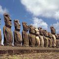 Na otoku so popisali skoraj devetsto ogromnih kipov oziroma moaijev.