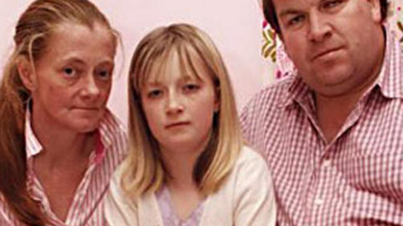 Dekličina družina spoštuje njeno odločitev.