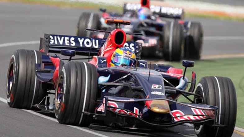 Sebastian Vettel letos še ni prišel v cilj, a o njegovih sposobnostih nihče ne d