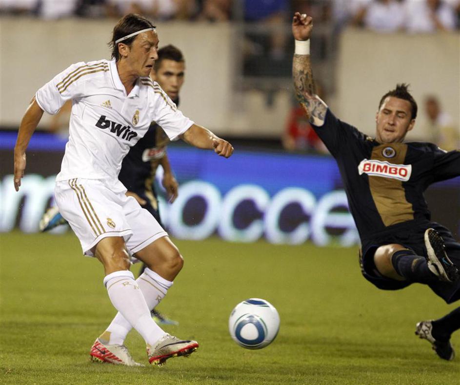 Real Madrid : Philadelphia Union Özil