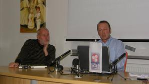 Na strpni in konstruktivni javni tribuni sta mnenja  soočila tudi Dušan Plut in 