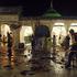 Na fotografiji napad na mošejo v Pakistanu na začetku meseca. Žrtve so šteli v d