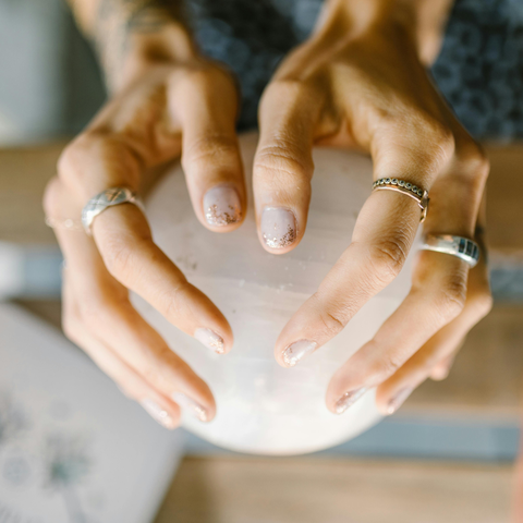 Astrologija: skrivni jezik sodobnihi žensk