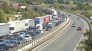 primorska avtocesta zastoj kolona