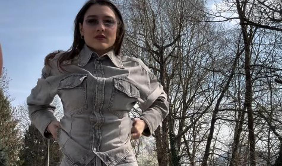 Zala Djuric se je 5 mesecev po porodu pokazala v vročem bikiniju
