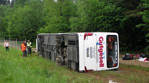 Nesreča avtobusa na gorenjski avtocesti