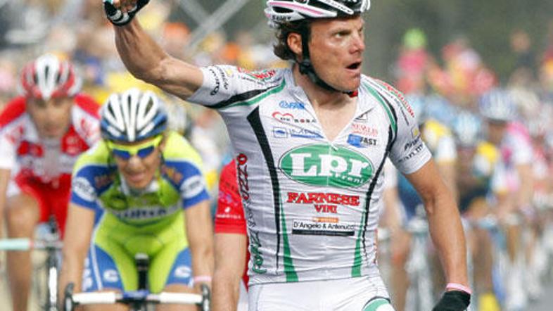 Danilo Di Luca je v ciljnem sprintu ugnal vso konkurenco.