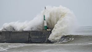 Valovi ob Atlantski obali