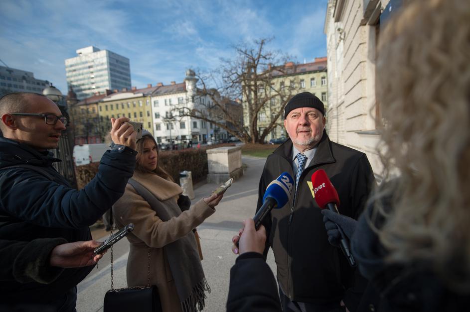 zakonca Jelinčič na sodišču