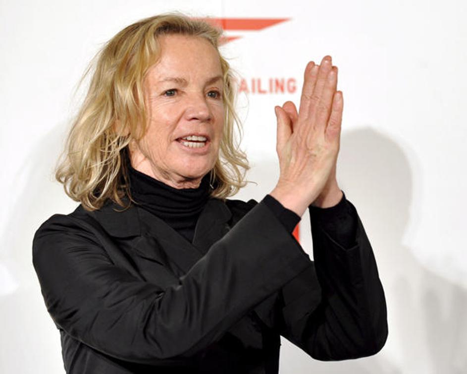 Kreacije znamke Jil Sander zaznamuje izjemno premišljeno razmerje med obliko, ma