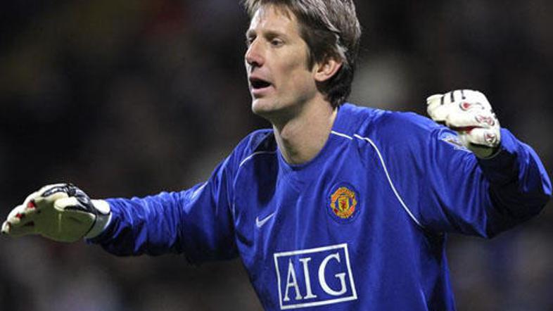Edwin van der Sar je z Angleži očitno zadovoljen.